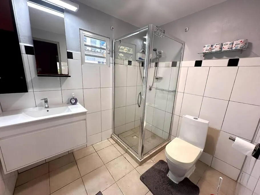 Charming Home One Block From The Sea Willemstad Holiday home